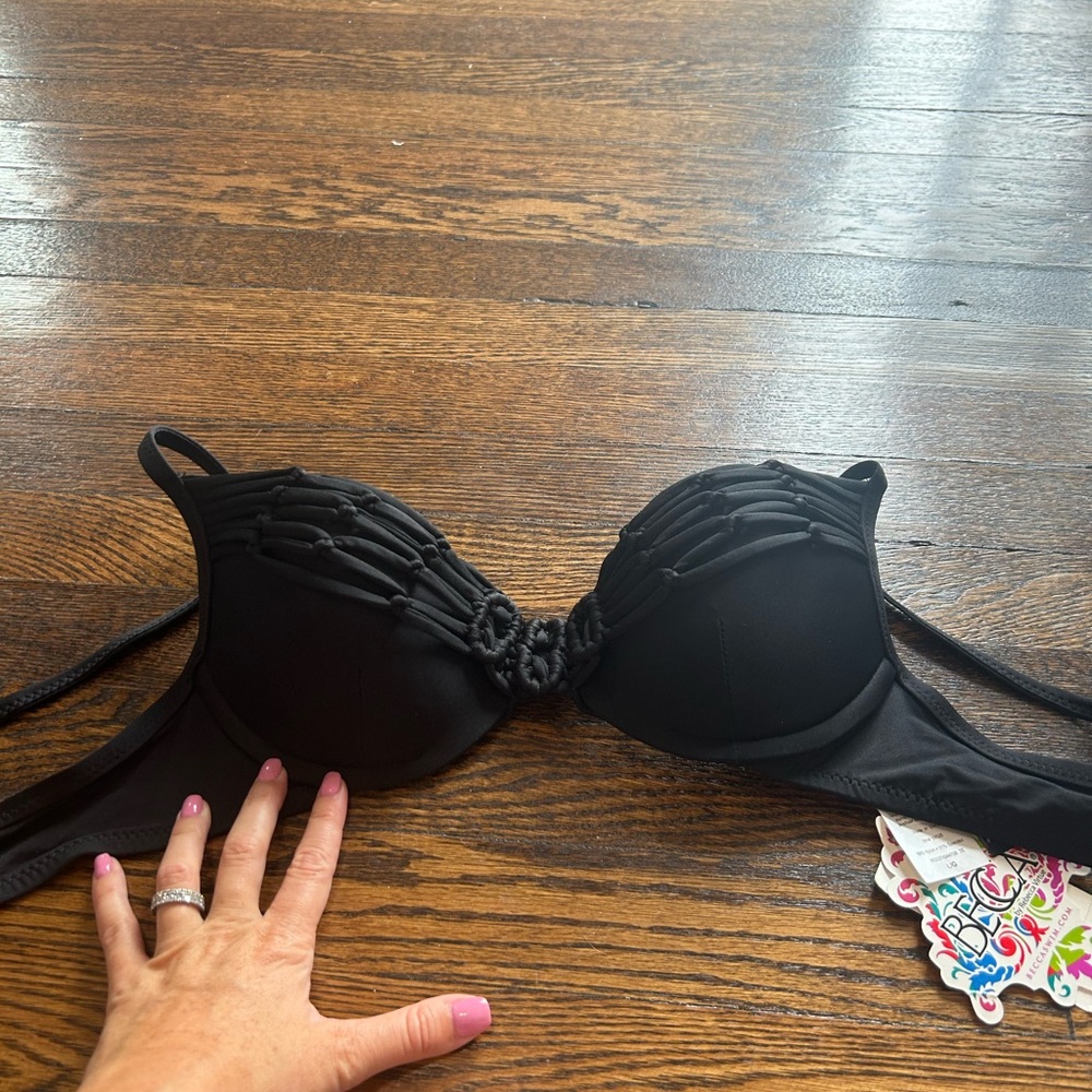 Becca bikini top and bottom size large